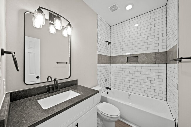 Building Photo - 1644 County Rd 180