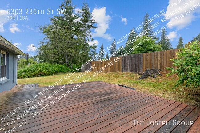 Building Photo - 5303 236th St SW