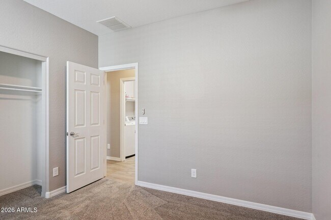 Building Photo - 1924 S 82nd Cir