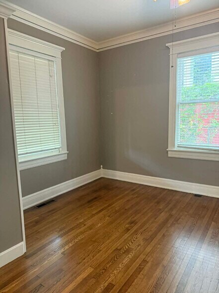 Building Photo - 1425 13th St S