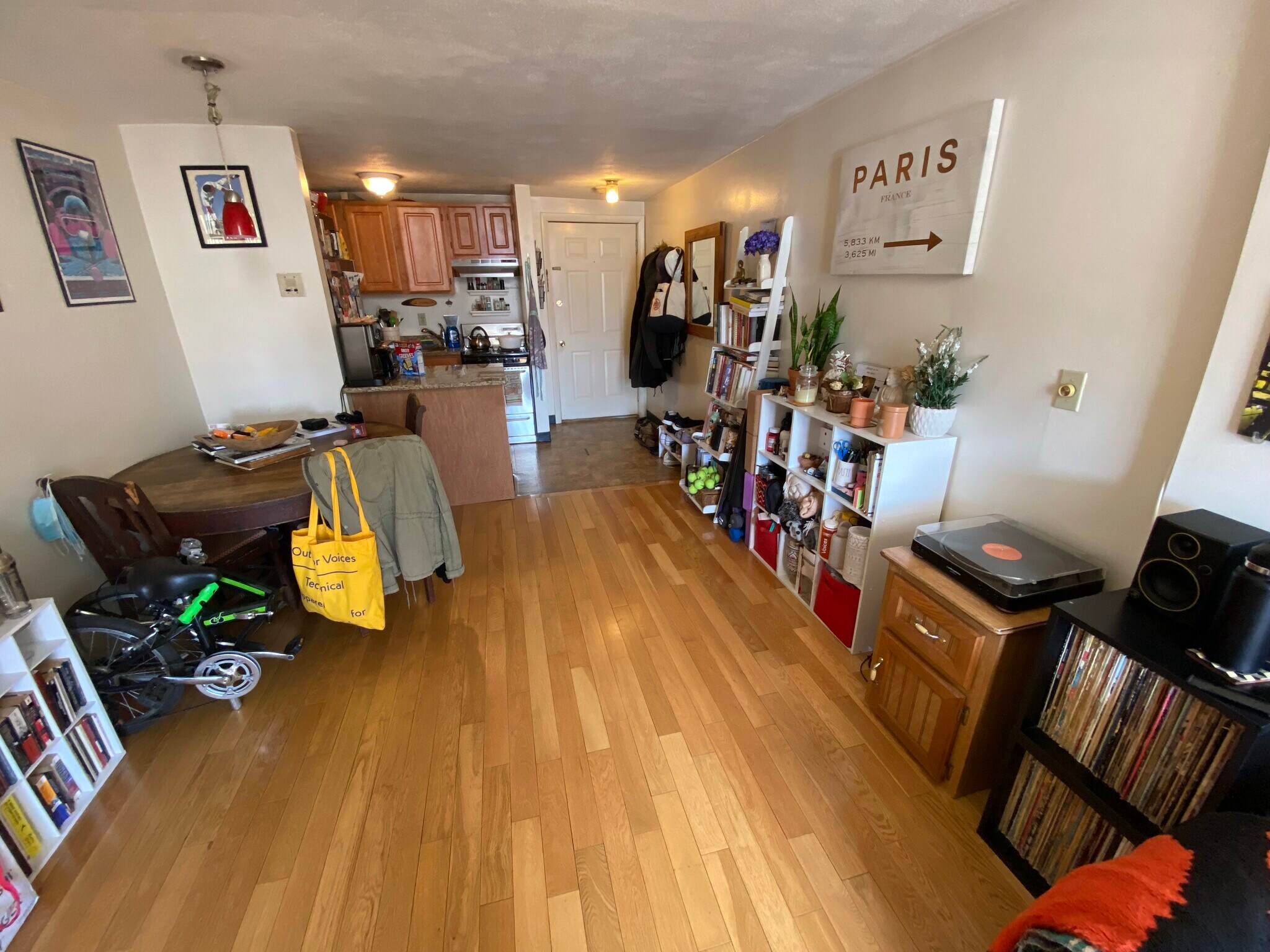 Building Photo - 377 Dorchester St