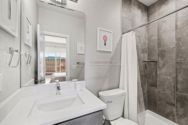 Building Photo - Fully Furnished 3 Bedroom 3 1/2 Bath in Wheat Ridge