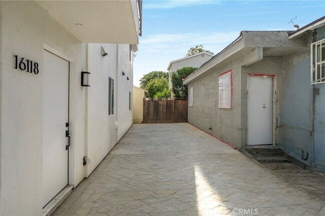 Building Photo - 16118 Haynes St
