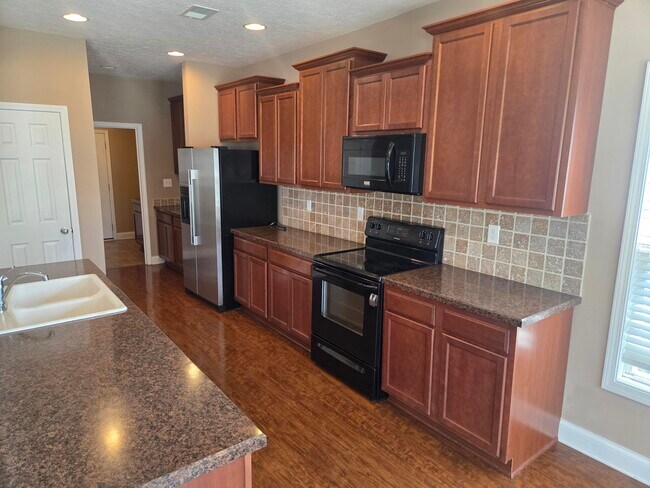 Building Photo - 4636 Marcus Trail