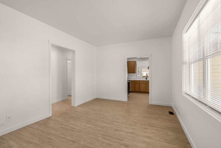 Building Photo - 6507 41st Ave SW