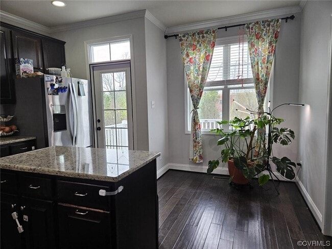 Building Photo - 5249 Bedford Falls Cir