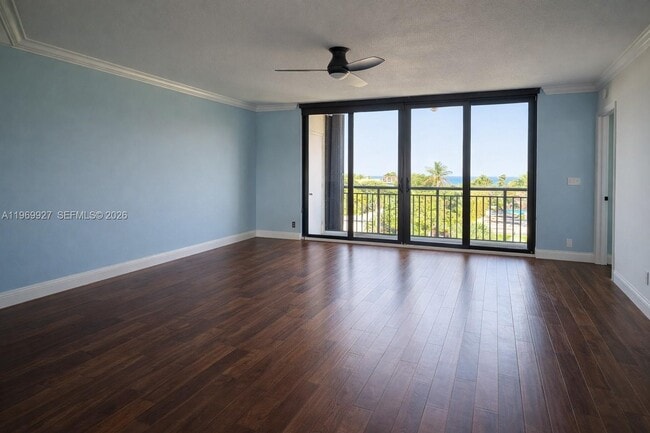 Building Photo - 2300 NE 33rd Ave