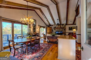 Building Photo - 842 Saddle Back Cir