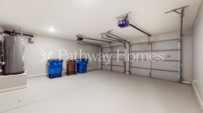 Building Photo - 2327 Burnett Ln