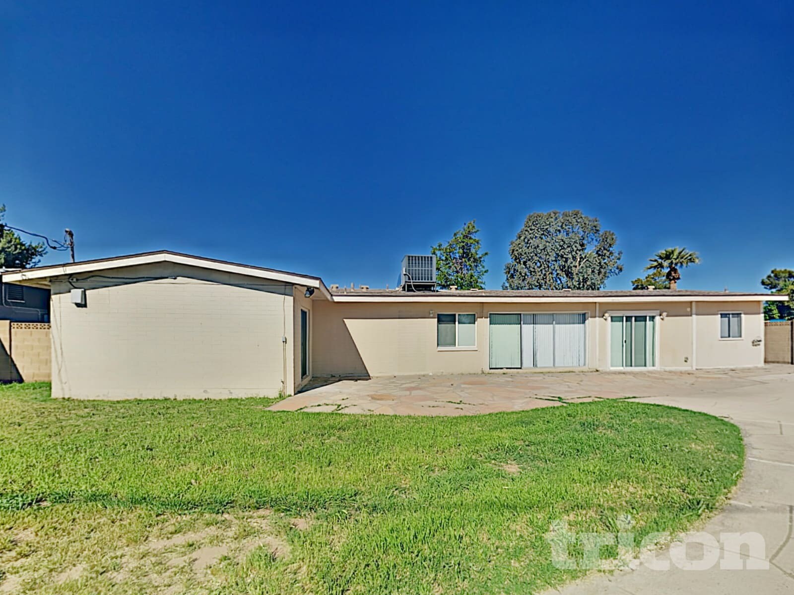 Building Photo - 13129 N 21st Dr