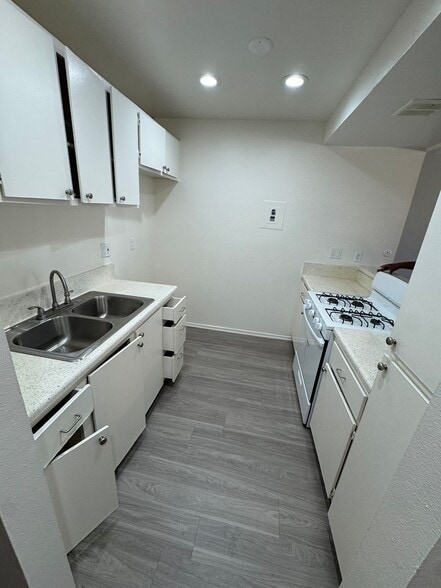 Building Photo - 156 Arbor Park Apartments