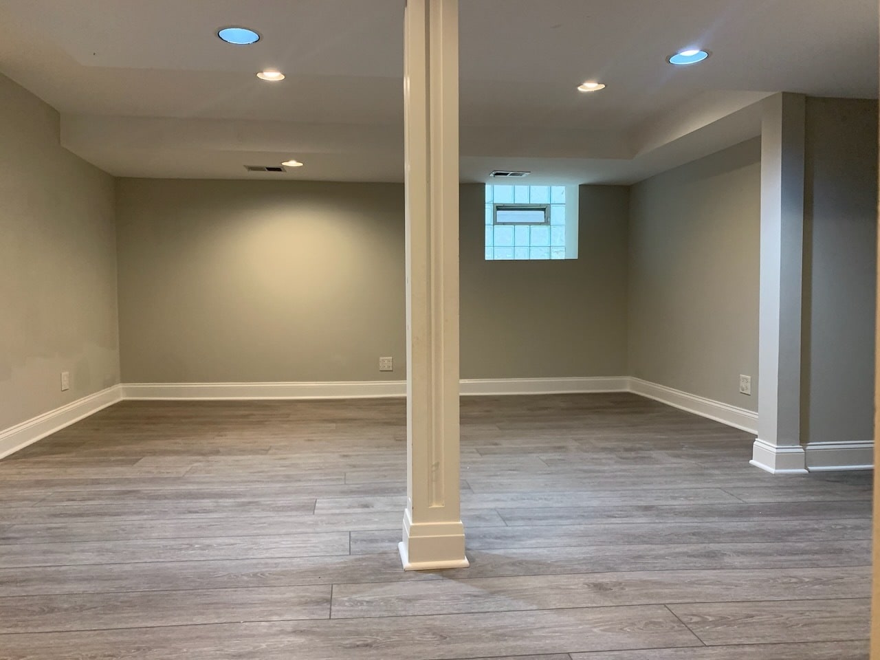 Building Photo - 4207 North Bell Avenue