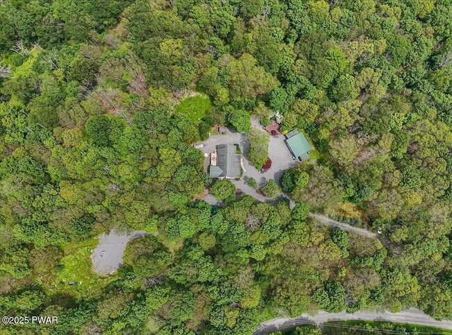 Building Photo - 134 Split Rock Rd