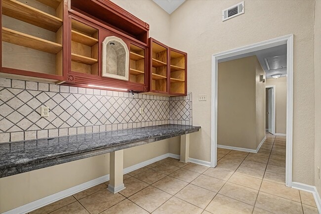 Building Photo - 7315 Foxside Ln