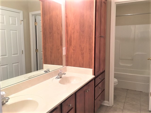 Building Photo - 312 Schoolhouse Court