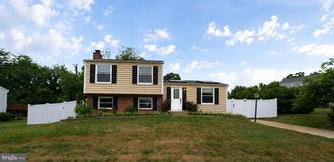 Building Photo - 1414 King William Dr