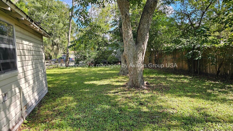 Building Photo - 873 Melson Ave