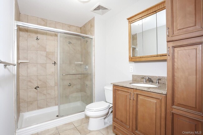 Building Photo - 21 E Central Ave