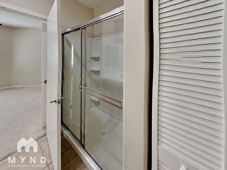 Building Photo - 6780 Abruzzi Dr