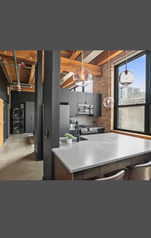 Building Photo - 1727 S Indiana Ave