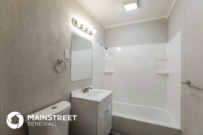 Building Photo - 13001 E 51st Terrace