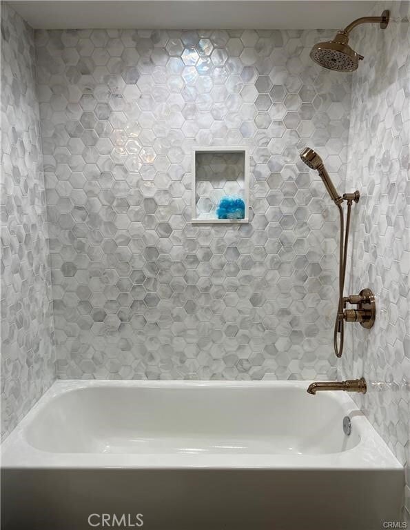 Building Photo - 723 Palisades Beach Rd