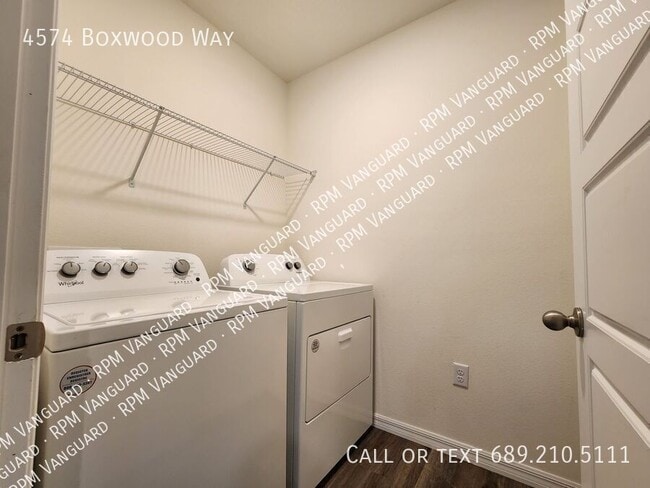 Building Photo - 4574 Boxwood Wy
