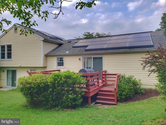 Building Photo - 7109 Upper Mills Cir