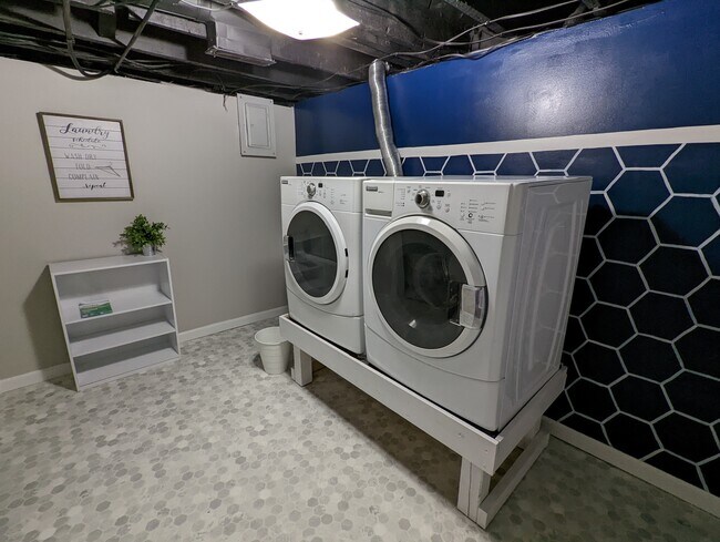 Laundry Room - 739 Hale St
