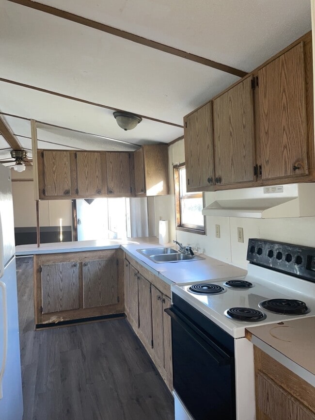 Building Photo - Mobile Home off of Augusta Rd