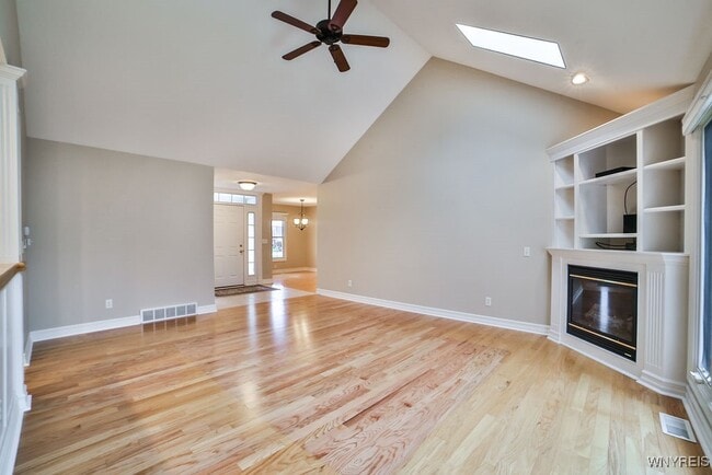 Building Photo - 480 Whitehaven Rd