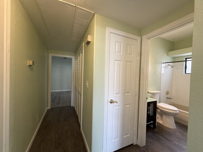 Building Photo - 1415 Santa Margarita St