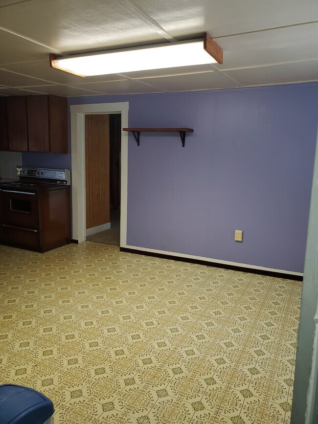 Building Photo - 8920 NE Davis St