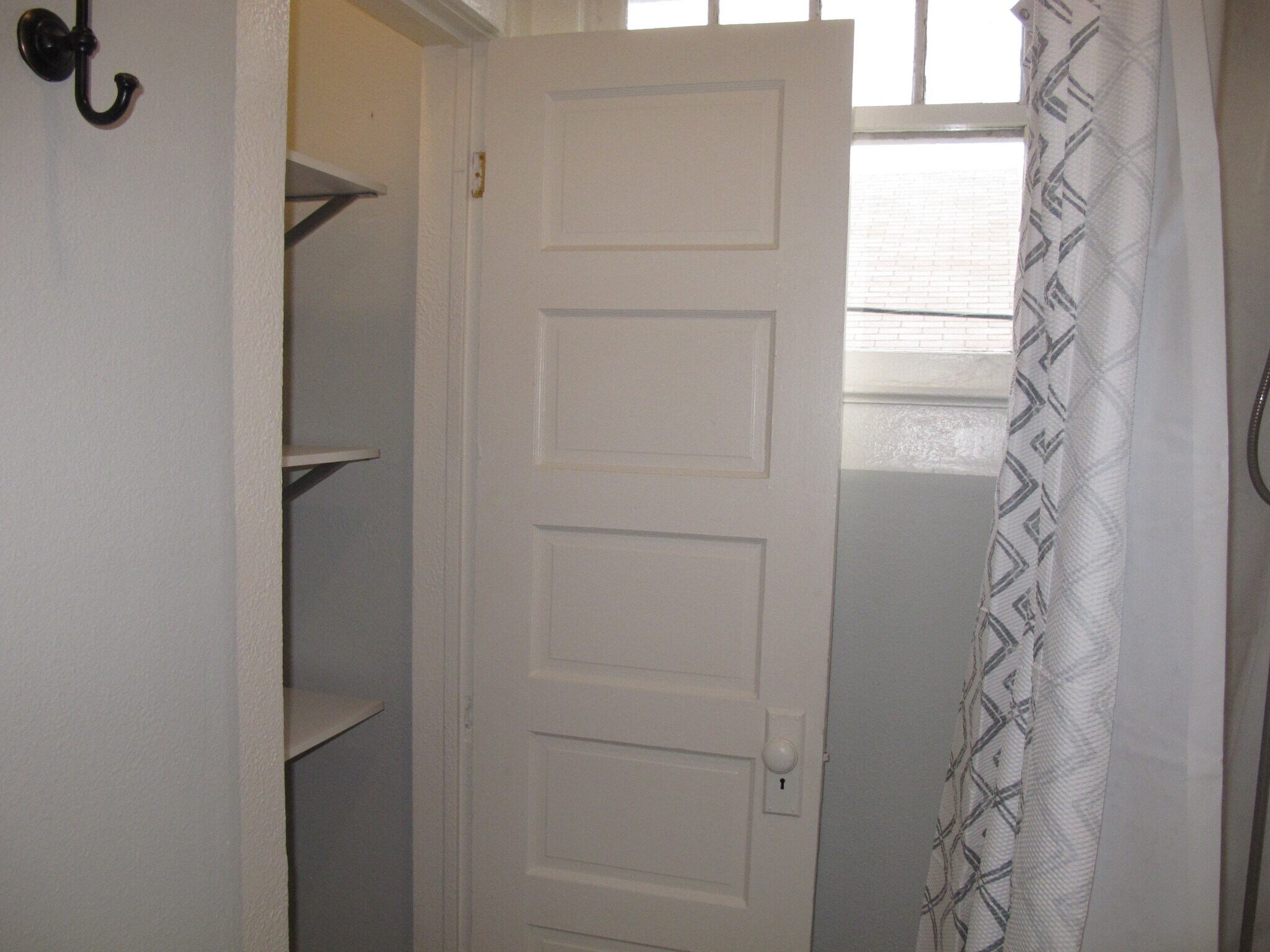 Building Photo - 2019 Oleander St