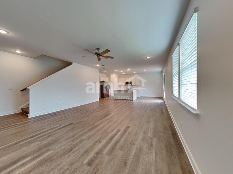 Building Photo - 1624 Soapstone Rd