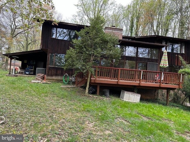 Building Photo - 6022 Munson Hill Rd