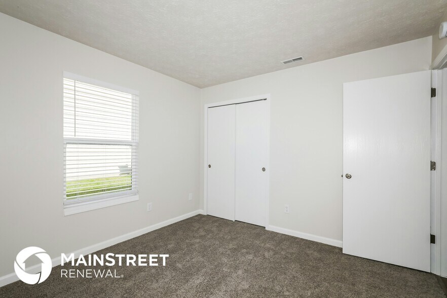 Building Photo - 11115 Dura Dr