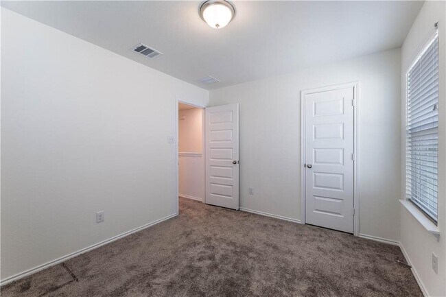 Building Photo - 316 Los Cobos Ln