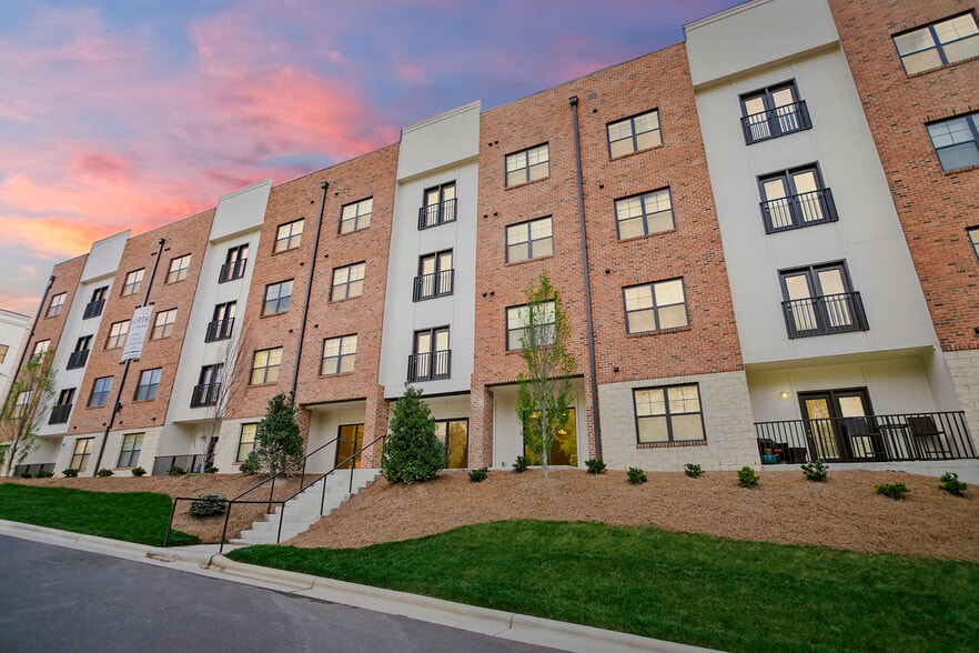 Building Photo - 2918 North at Winstead Commons