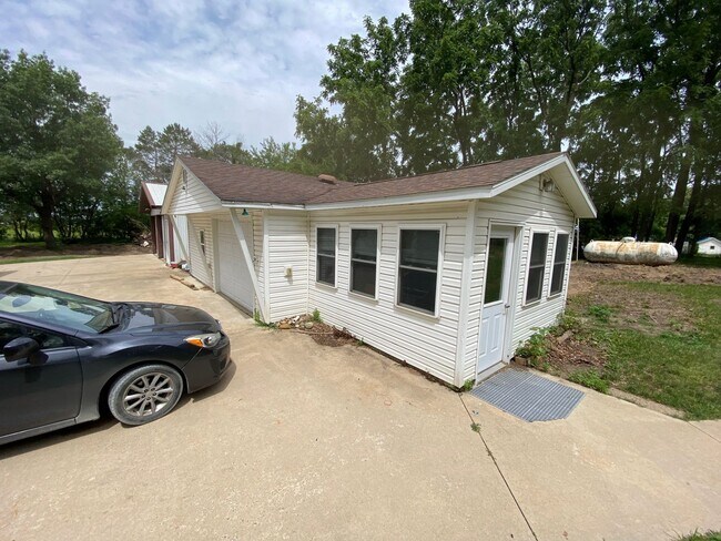 Building Photo - Acreage for Rent