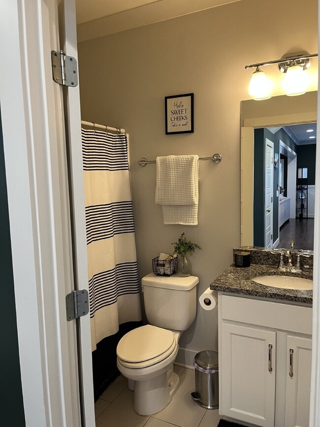 Building Photo - "Discover Your Dream Home: Spacious 4-Bedroom Oasis with 3 Full Baths in Vibrant Nashville!"