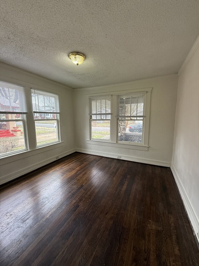 Building Photo - 8020 4th Ave S