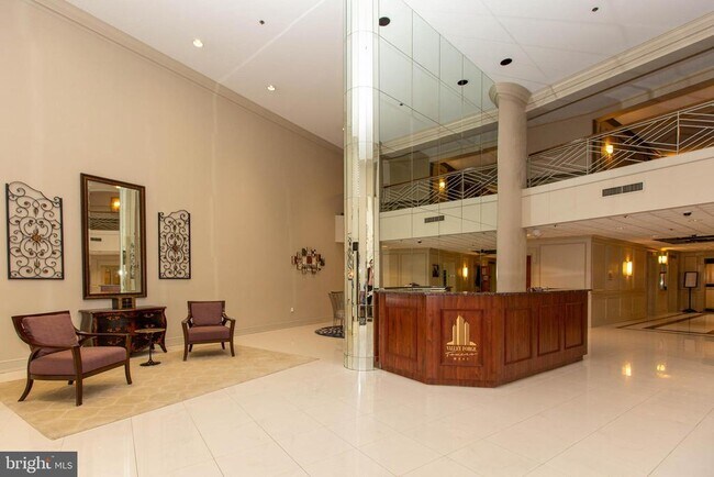 Building Photo - 20930 Valley Forge Cir