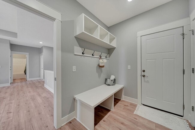 Building Photo - Newly Constructed Spacious Townhome