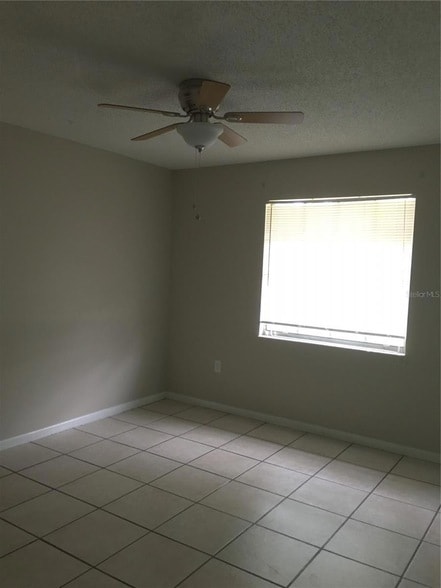 Building Photo - 210 SE 53rd Ct