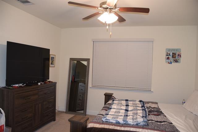 Building Photo - 414 Parkford Dr