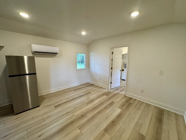 Building Photo - 28217 Shannon Dr
