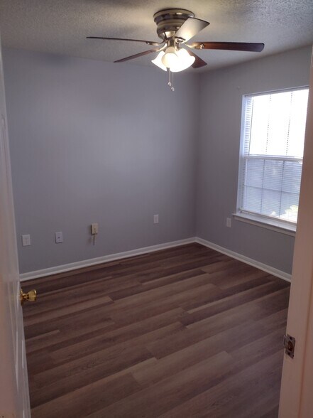 bedrrom2 - 3010 Ohio Ave