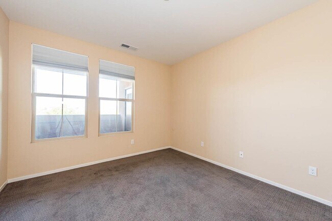 Building Photo - 11130 Taloncrest Way