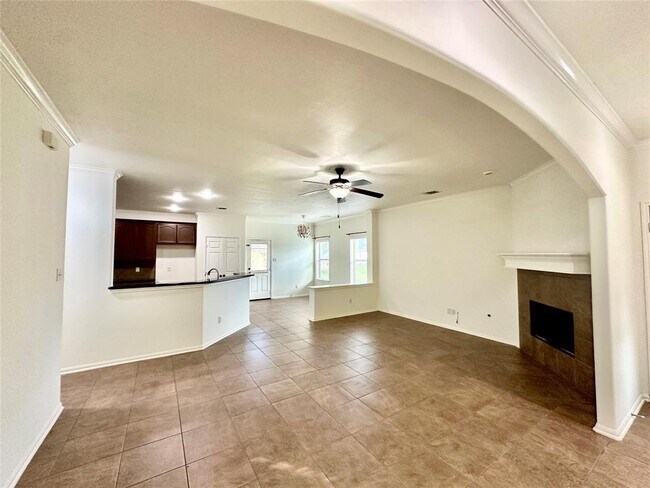 Building Photo - 2026 Bloommist Ct